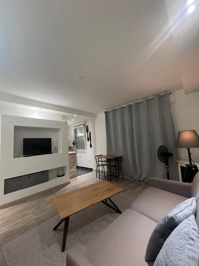 Le Carre Strasbourgeois - Logement Entier Au Centre Du Neudorf F1 Buitenkant foto